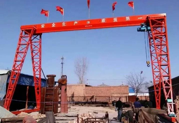 MHGY10噸上包下花葫蘆龍門軌道有安裝標準嗎？都有幾種方法？