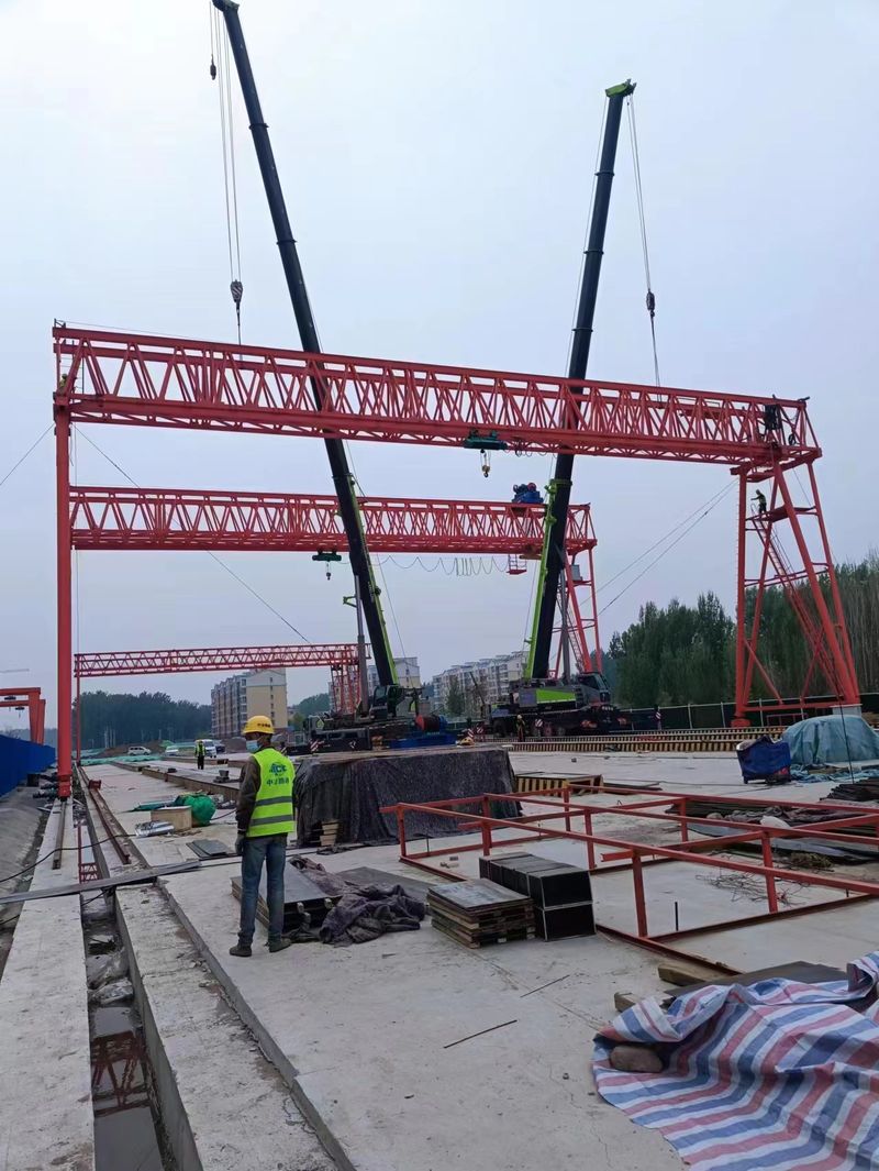 廣西路橋南寧項目MG100/10噸-38米-16米龍門吊，MH10噸-32米-9米龍門吊