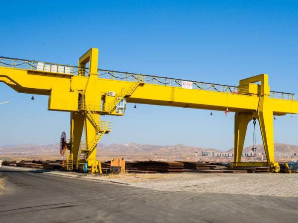 龍門吊門式起重機如何進行日常維護保養(yǎng)？