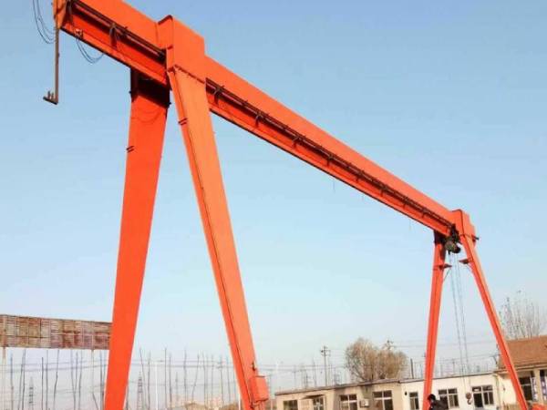 龍門吊門式起重機操作中如何確保環(huán)境保護？